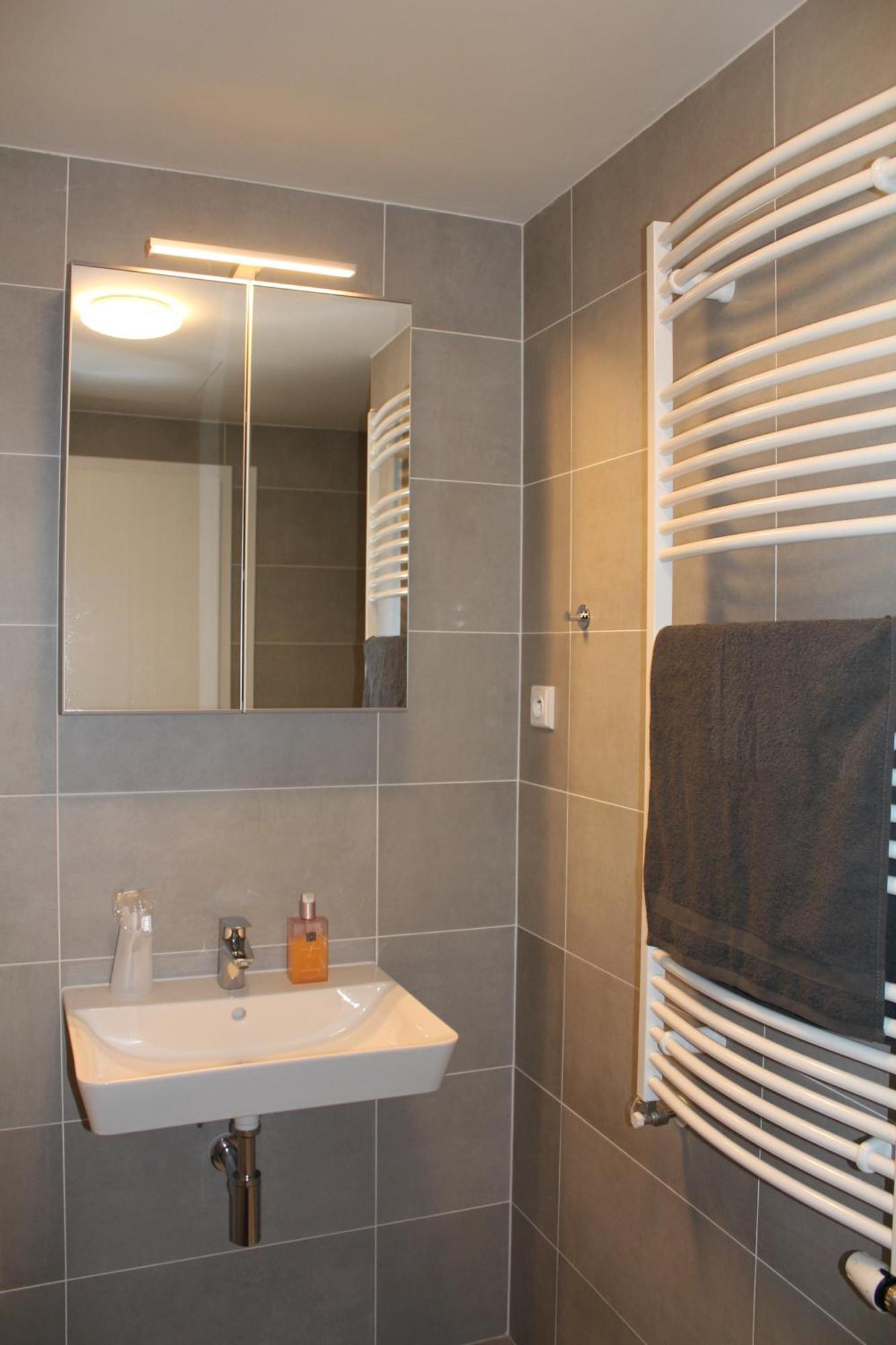 Holesovice Delight: Modern Comfort With A Twist In Prague 7 Екстер'єр фото